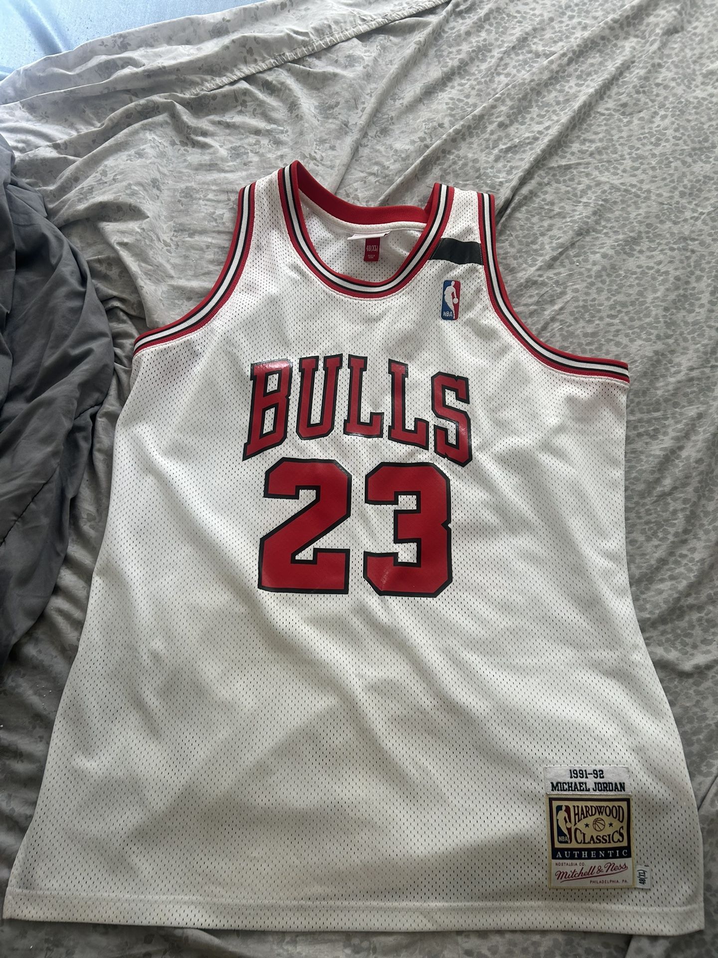 Authentic Micheal Jordan Bulls Jersey Size XL