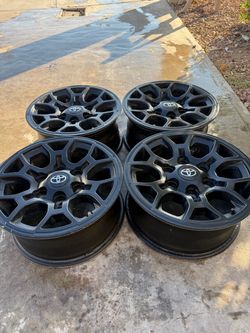 Toyota rims 17 inch
