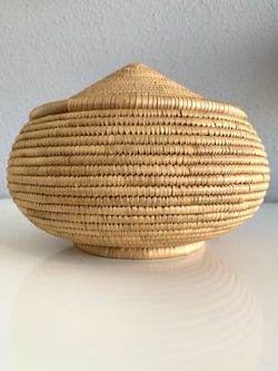 Vintage Handmade Coiled Grass Round Storage Basket With Lid