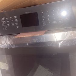 GE Double Oven.::*BRAND NEW