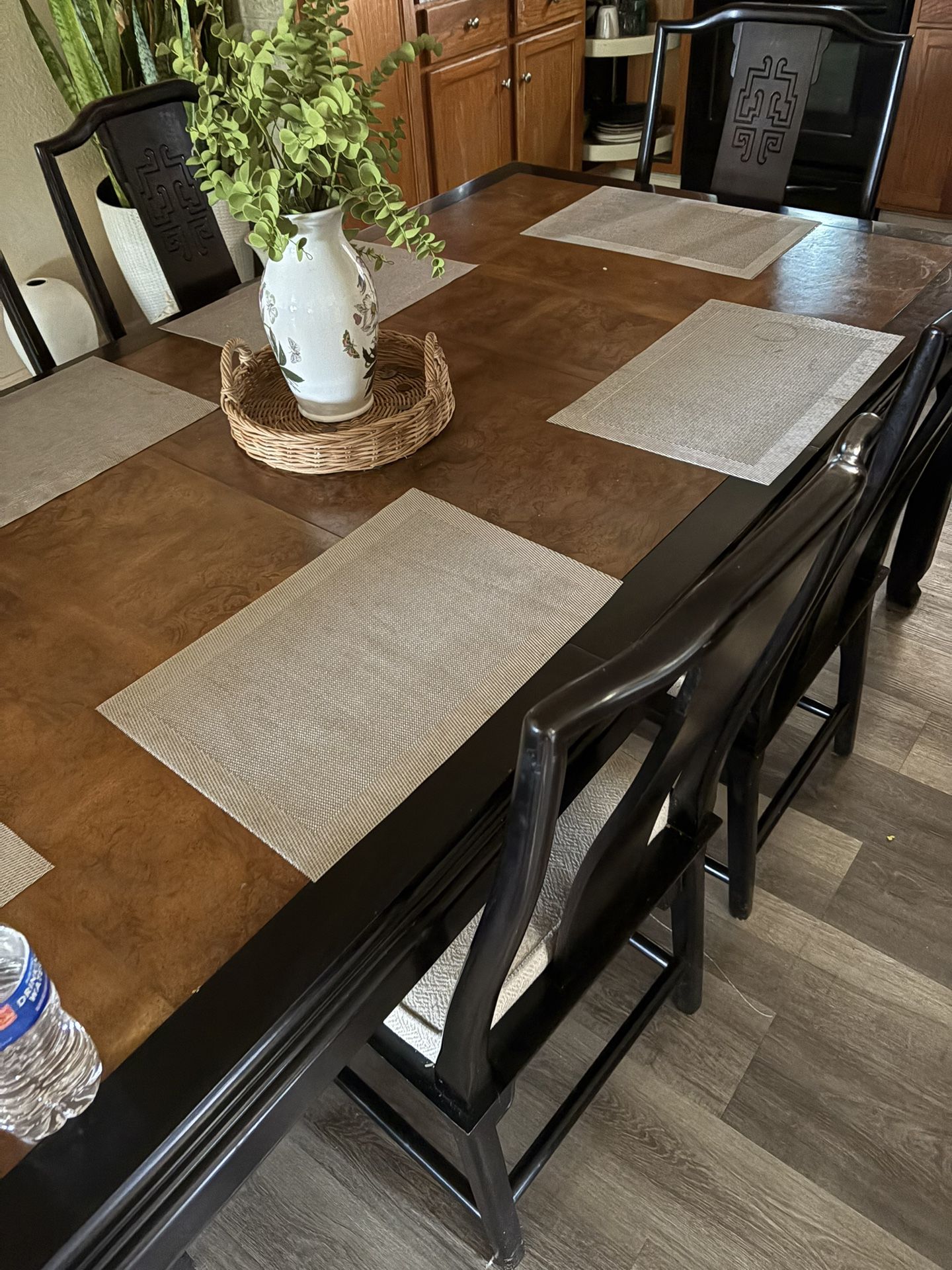 Heavy Wood , Dinning Room Table 📌