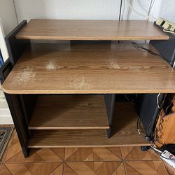 Computer desk. Used condition. Pick up DeLand 32724. Pet and smoke free home.