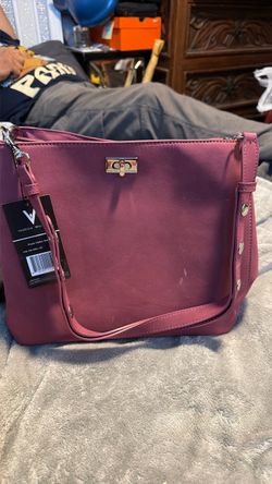 Vanessa Williams purse