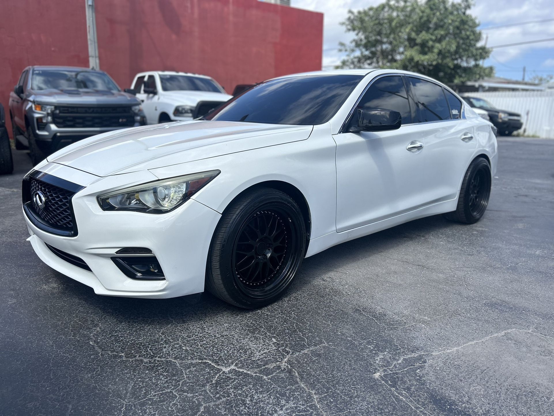 For 18-24 Infiniti Q50 Sport 3.0L V6 Front Bumper Grille Set