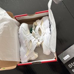 Kids Nike Huarache Shoe 