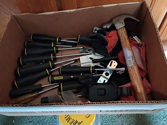Box of good Stanley tools