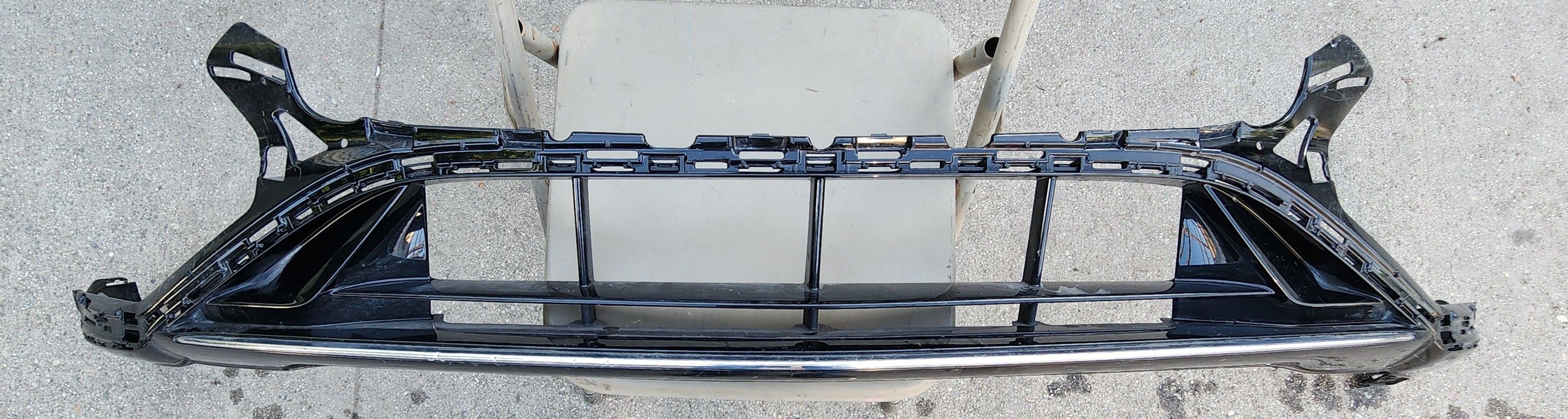 MERCEDES BENZ EQS 450 580 AMG LOWER GRILLE FRONT 2022 2023