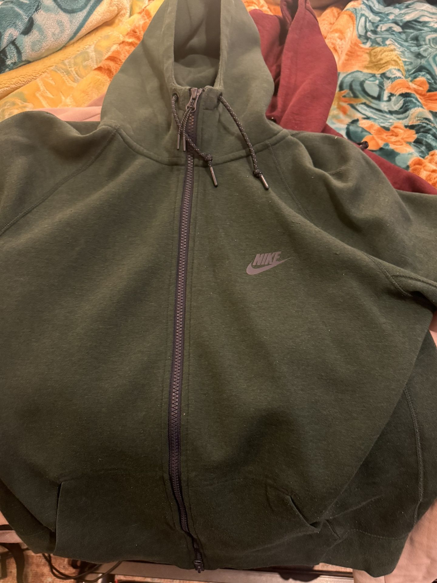 Green Nike Tech Fleece