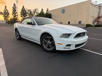 2014 Ford Mustang Convertible