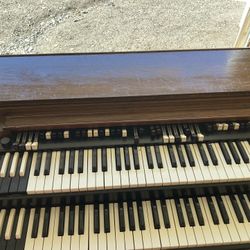 Hammond B3 Organ with Leslie Speaker 