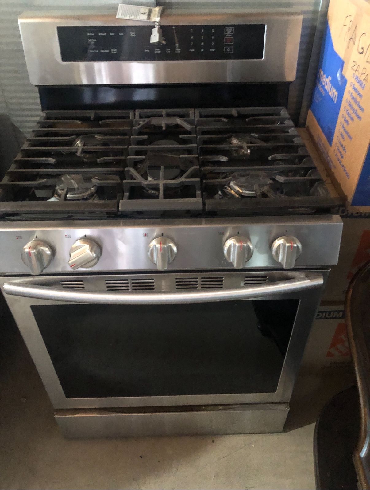 GE Electrical /Gas Stove 