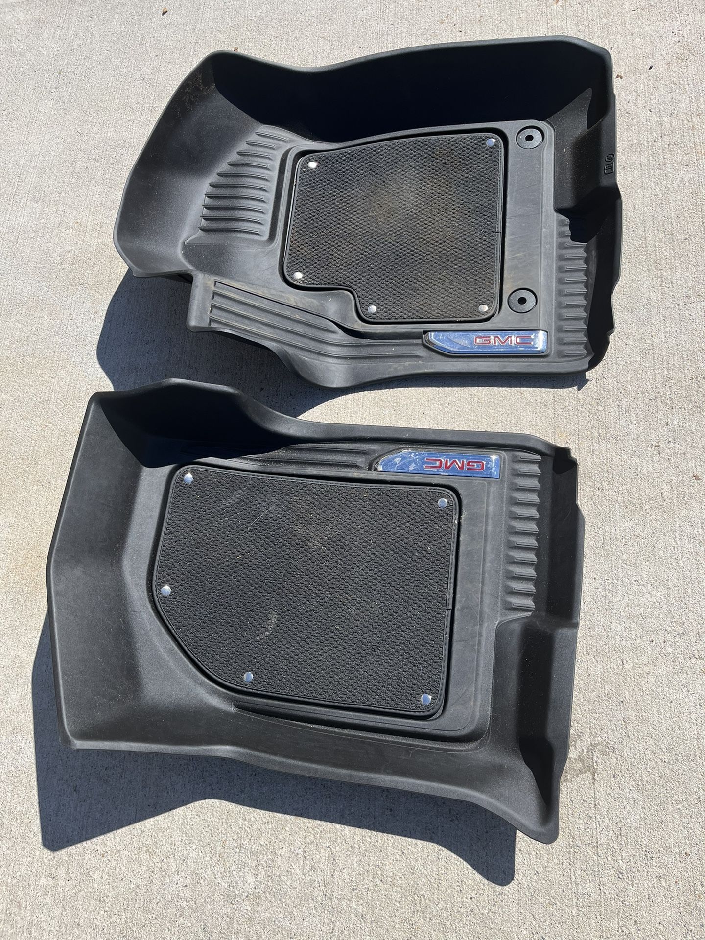 GMC Sierra 1500 AT4 OEM front and back floor mats