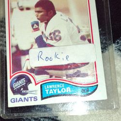 Football Lawrence Taylor Topps 1982 Rookie Card.  Cash Porch Pickup Redmond 
