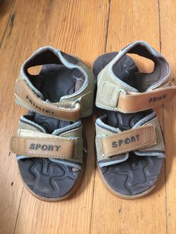 Sport Primigi sandals little kid size 11 US