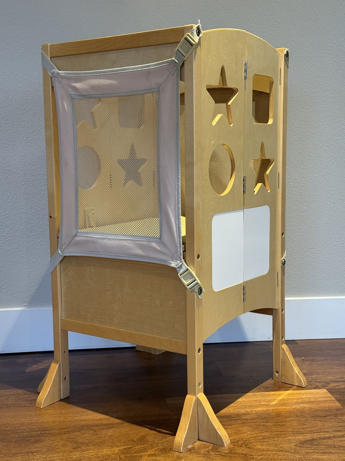 Guidecraft Classic Kitchen Helper Stool