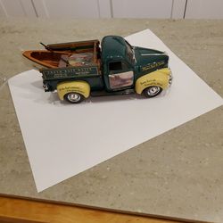 COLLECTABLE FISHING TRUCK
