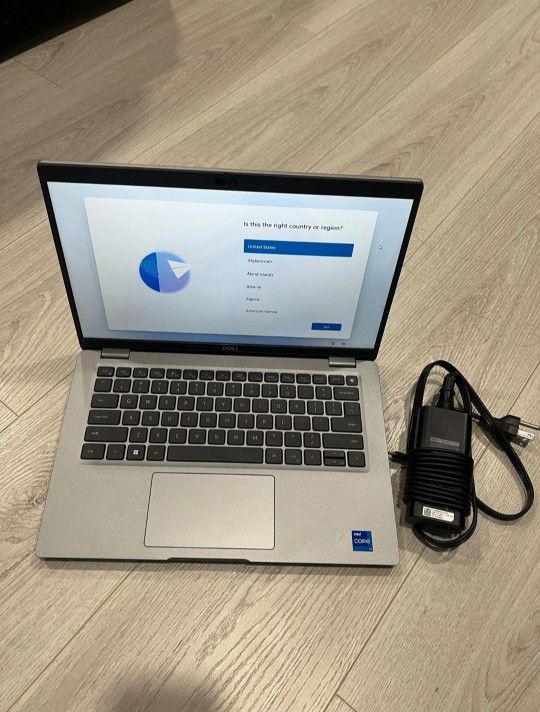 Dell Laptop Computer 2024 Model