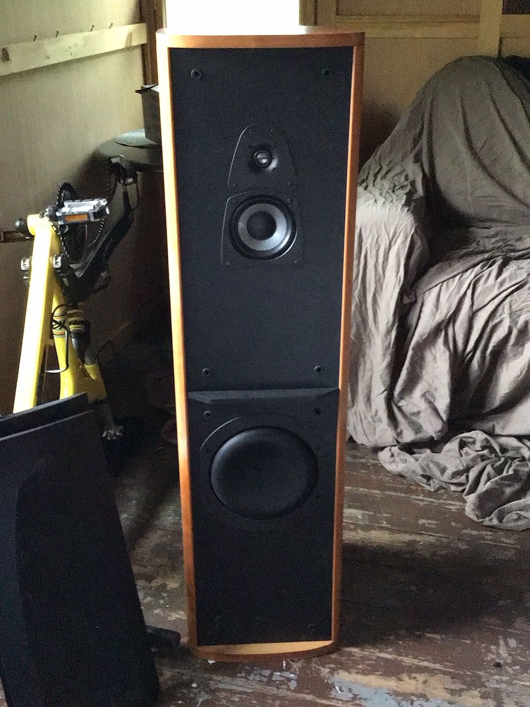 Mirage OM-7 Floor Standing Speakers