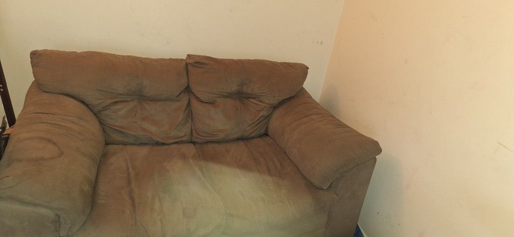 Brown Couch / Loveseat Gently Used Need Gone ASAP