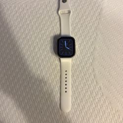 Apple Watch Series 8