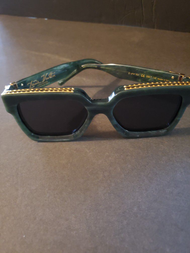Louis Vuitton 1.1 Millionaire Sunglasses for Sale in Moreno Valley
