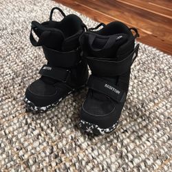 Kid Snowboard Boots Size 11C