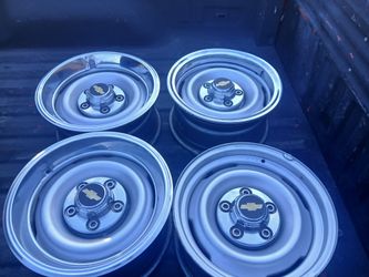Set/4 Chevy 15x8 C10 Silverado Rally Rims Wheels Truck Square Body OEM OBS 5x5 5lug Wrapped in Cooper Cobra Radial GT Tires
$1000 cash only
275 60 15