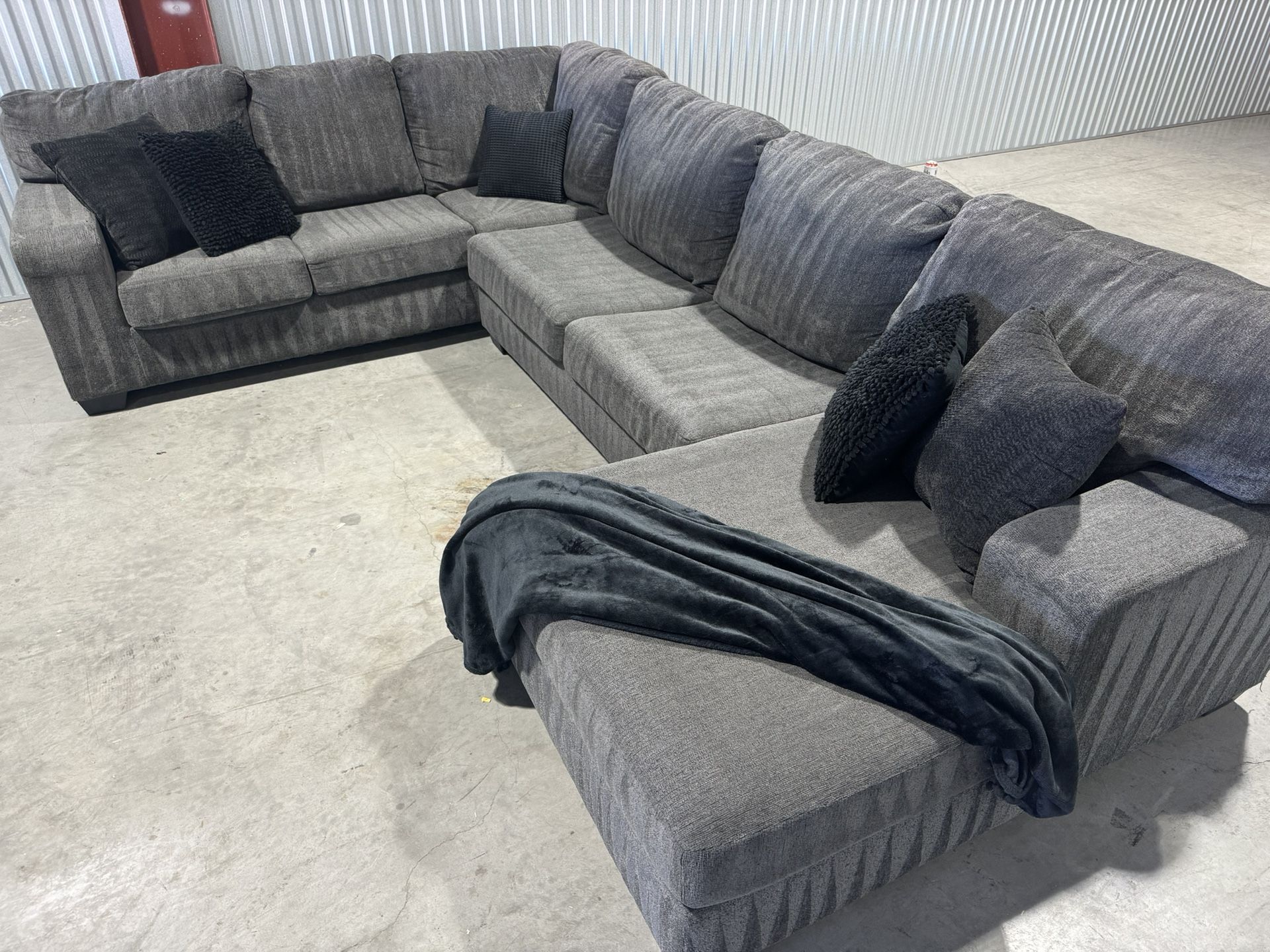 Free Delivery* Like New XL Gray Sectional Sofa