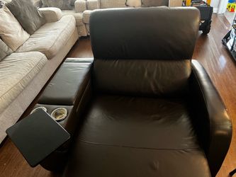 Dark Brown Leather Chaise Lounger with Cup Holders