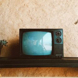 Vintage Tv  AnalOg Dial 