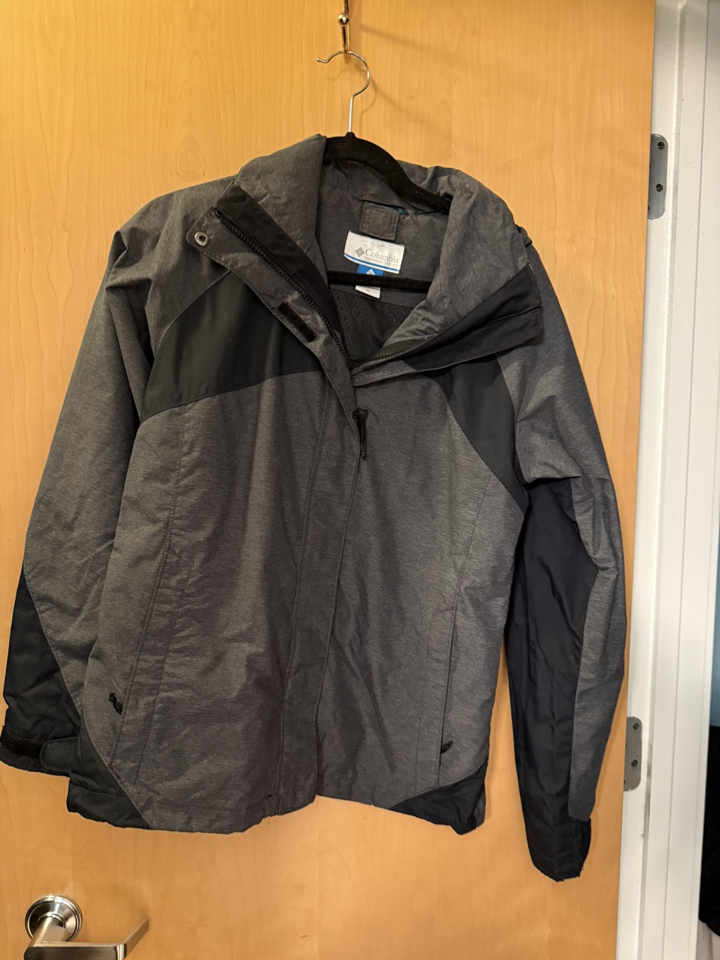 Columbia Jacket (Women’s) Black Dark Gray Size M