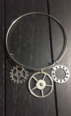 9” Expandable Silver Stainless Steel Steampunk Charm Bracelet