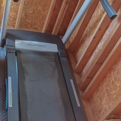Epic 705 CT Treadmill Comfort step iFit Nice $550obo