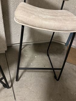 Set of 2 Barstools (Counter Height)
