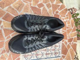 SAS Men's Pursuit Lace Up Athletic Walking Sneakers - Black - Pristine Condition