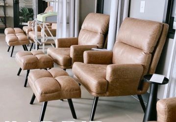 Modern Leather Lounge Chairs w/ Matching Ottomans – Set or Individual