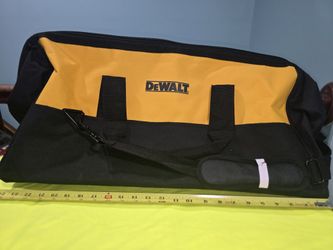 DEWALT 24" Heavy-Duty Ballistic Nylon Contractor Tool Bag 