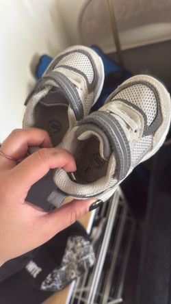 Baby walking shoes