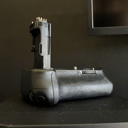 NEEWER BG-E13 Battery Grip