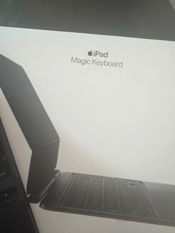 Apple Magic Keyboard (iPad pro 11)