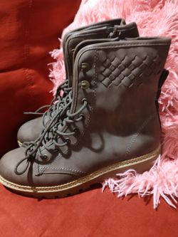 New Women's Size 8.5