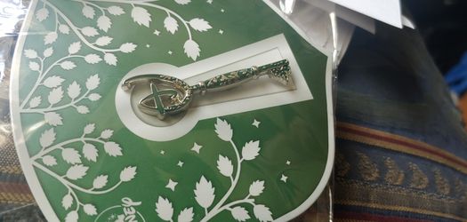 Disney store opening ceremony key pin