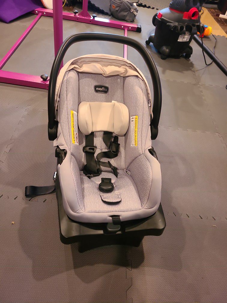 Evenflo Infant Carrier Carseat