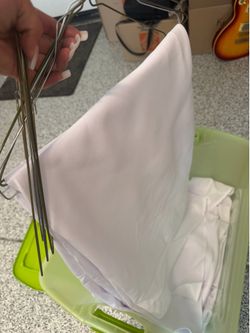 White round table clothes