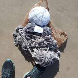 Gray And White Fluffy Bulky Yarn