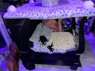 Window Double Dog Bed