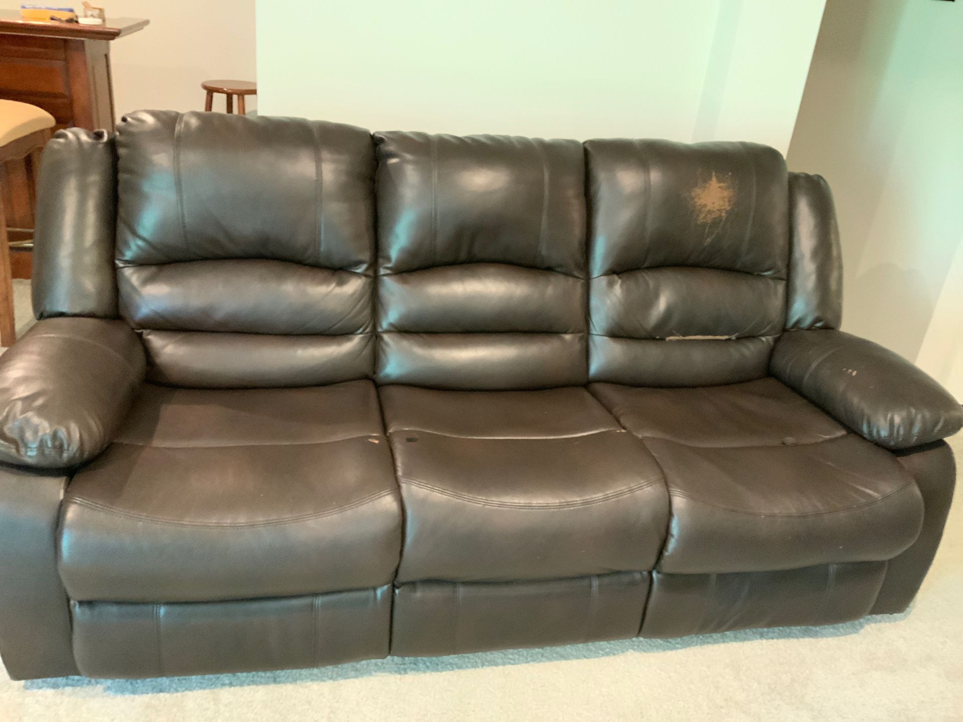 Recliner sofa