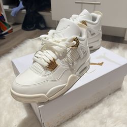 Jordan 4 Retro
