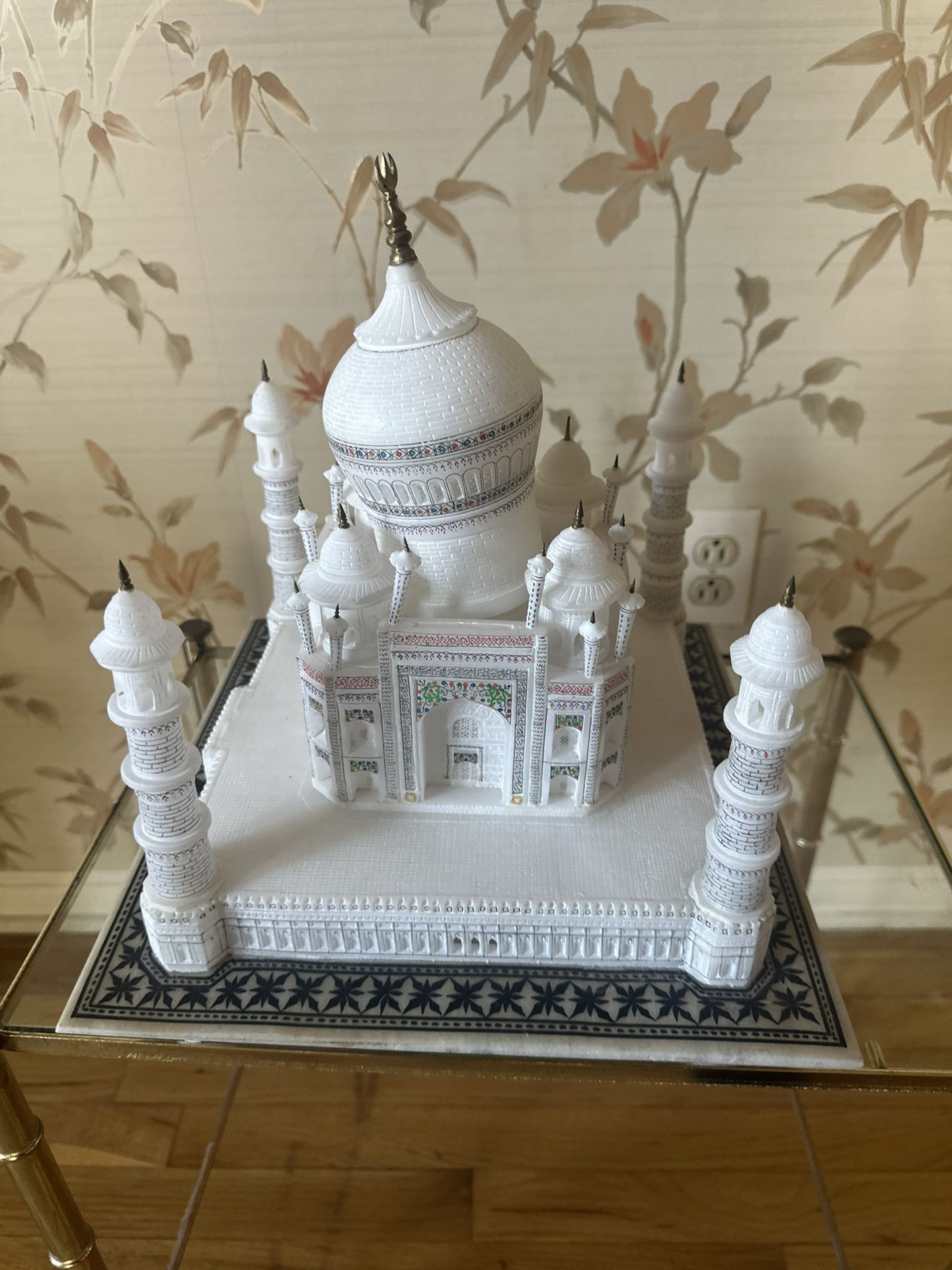 Take Mahal Sculpture