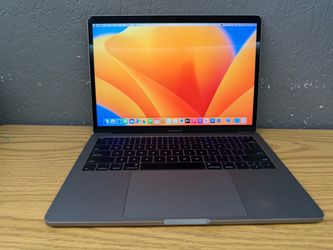 Macbook Pro 13 inches- MacOS Ventura